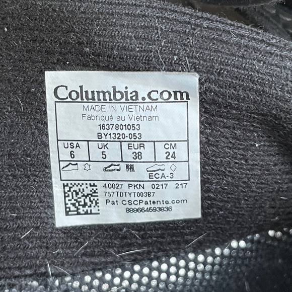 SOLD Boy’s Colombia winter/ snow boots - Picture 2 of 8